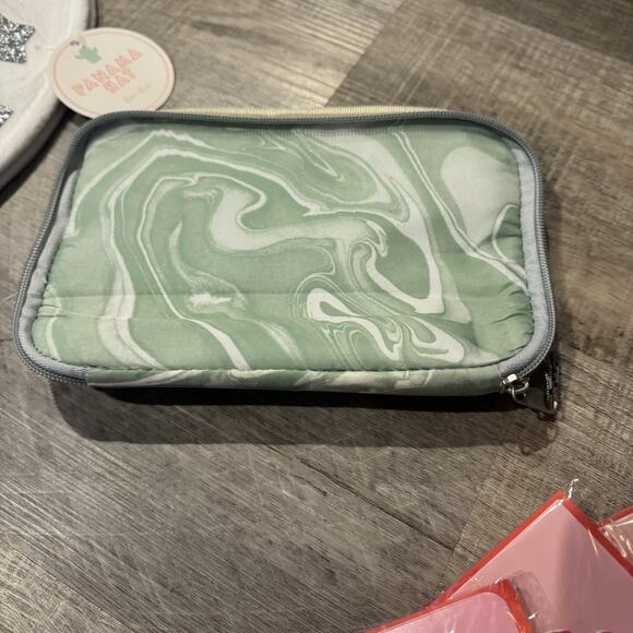 Bachelorette/Bridal Party Pack For 7 (Including Bride ) - Picture 3 of 7